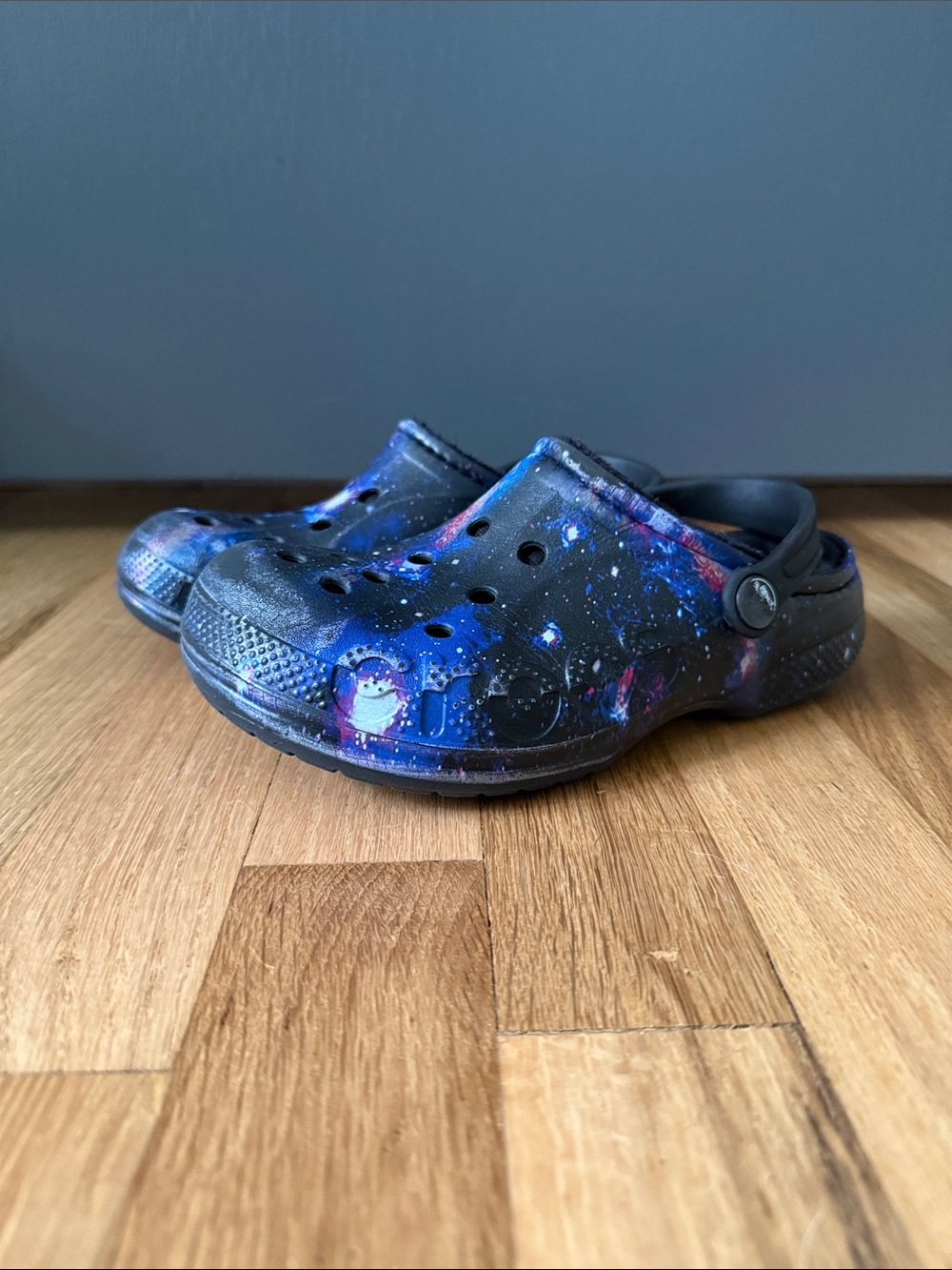 CROCS Kids Galaxy Pattern Clogs - Blue & Purple